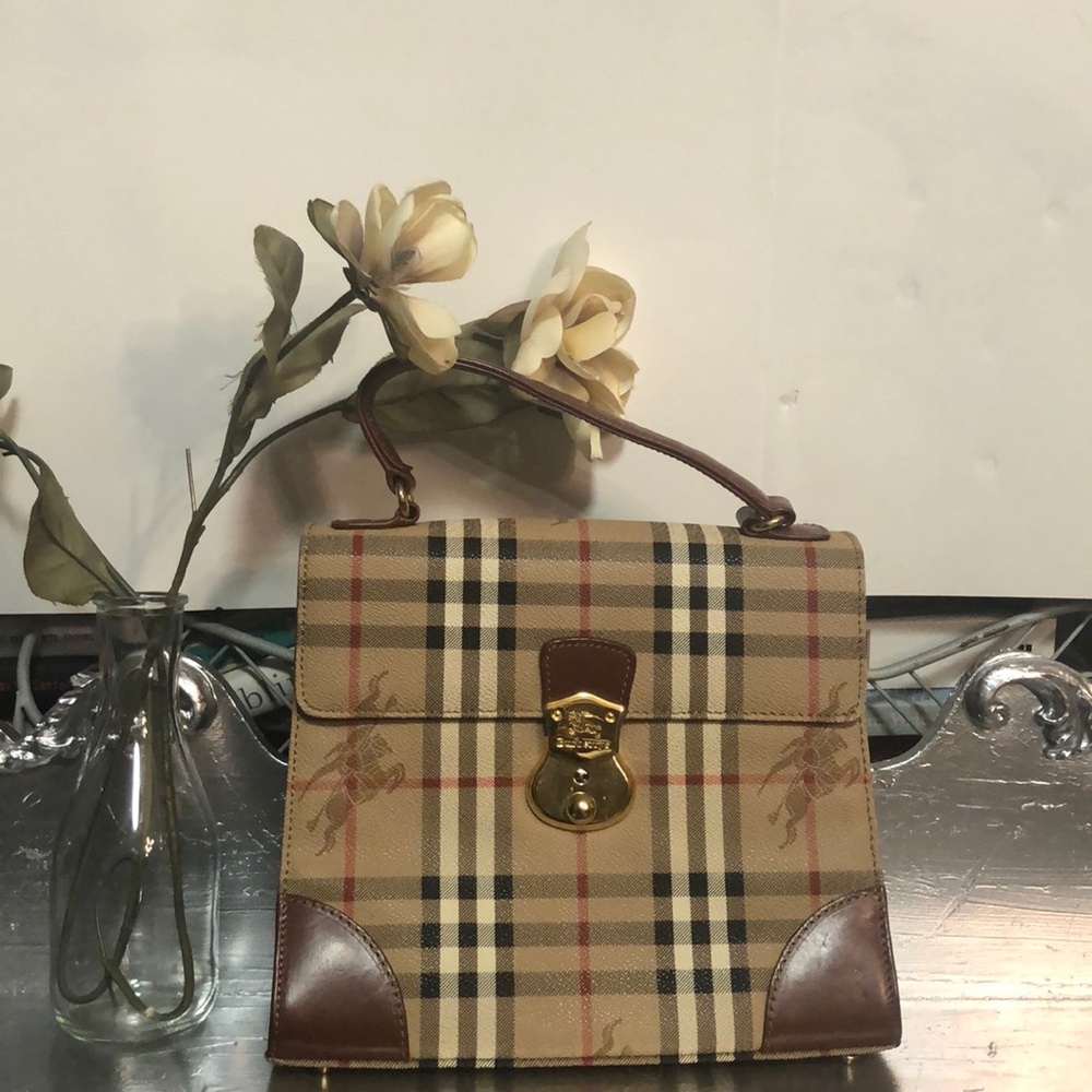 💎🎉HOST PICK🎉💎Burberry Vintage Check Handbag - Picture 2 of 6
